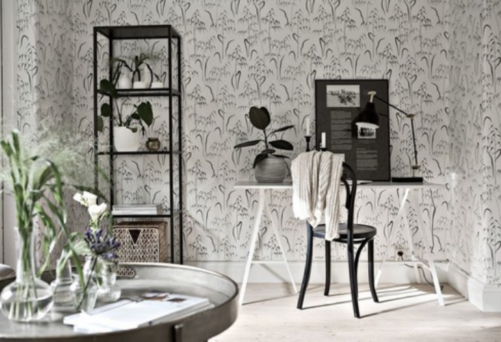 La casa? Si trasforma facilmente con la carta da parati!