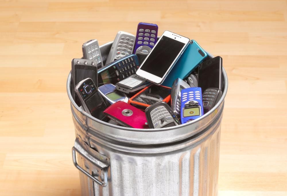 Una settimana senza smartphone, social e internet: l’esperimento di un professore