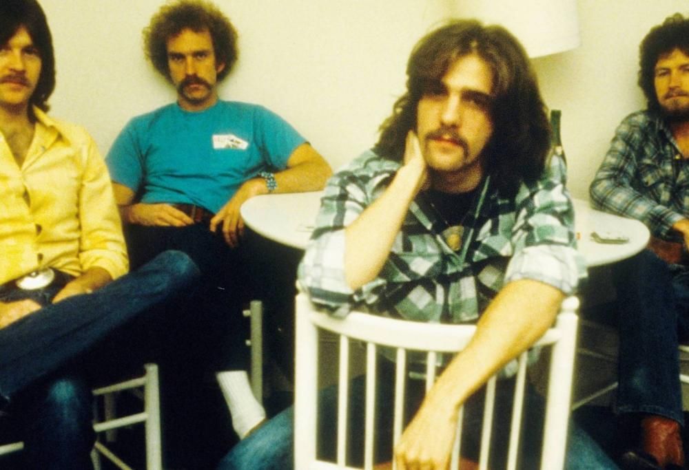 7 maggio 1977: Hotel California degli Eagles conquista la classifica dei singoli in America