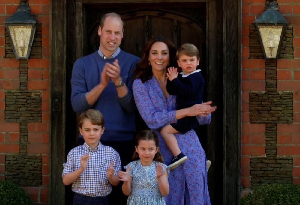 Kate e William in vacanza  con i bambini in un luogo amato da Diana