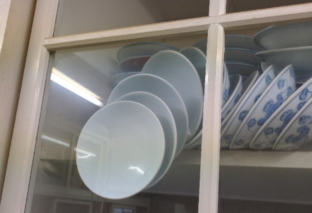 “Come aprire la vetrina senza rompere i piatti?”. Una nuova sfida per il popolo del web