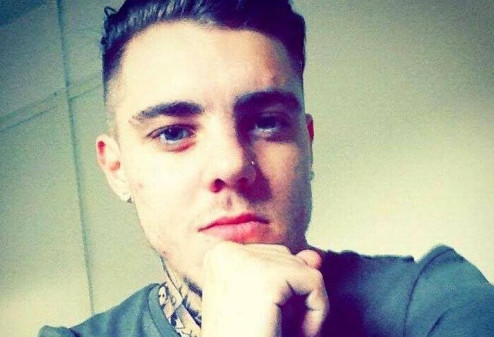 Baby sitter morde un bambino: assolto per “autodifesa”