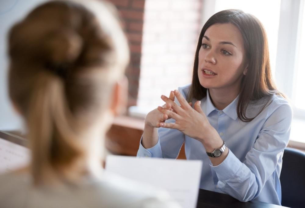 Ecco perché abbiamo difficoltà a guardare negli occhi le persone con cui parliamo