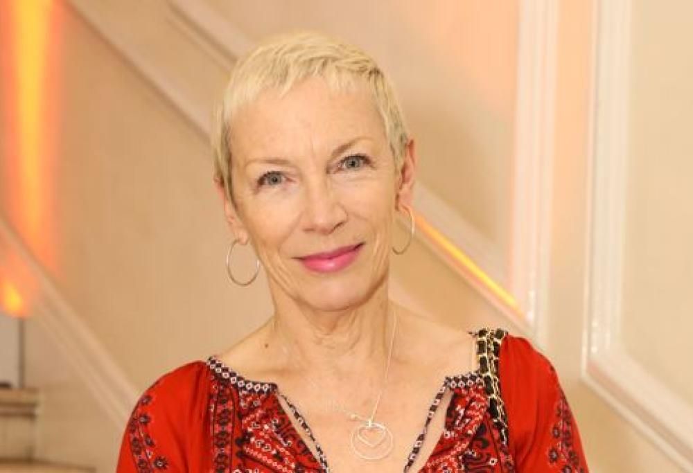 Annie Lennox strega il Colosseo: il video
