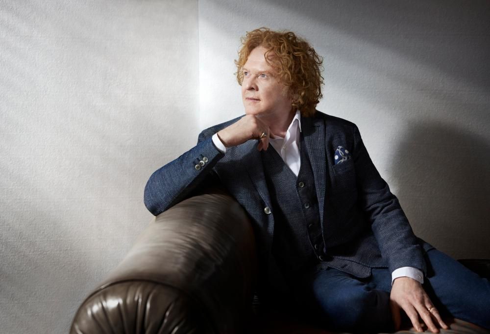 30 settembre1995: Simply Red primi in classifica con Fairground