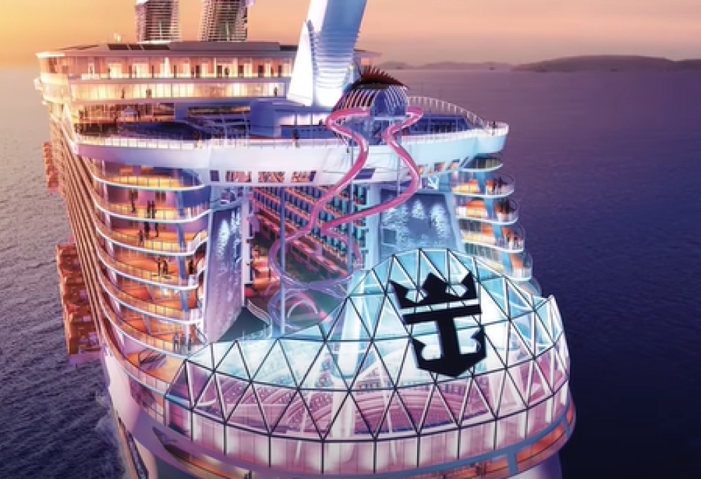 Lussuosa  e gigantesca: ecco la nave da crociera con un parco come il Central Park