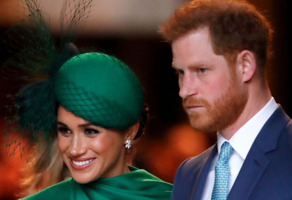 Meghan ricontatta l’ex,  Harry progetta la fuga. Nubi sui Sussex?
