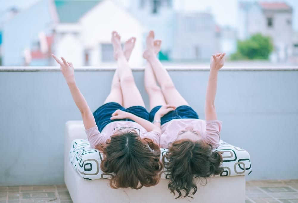 Amicizia e segni zodiacali. Ecco le coppie più affiatate