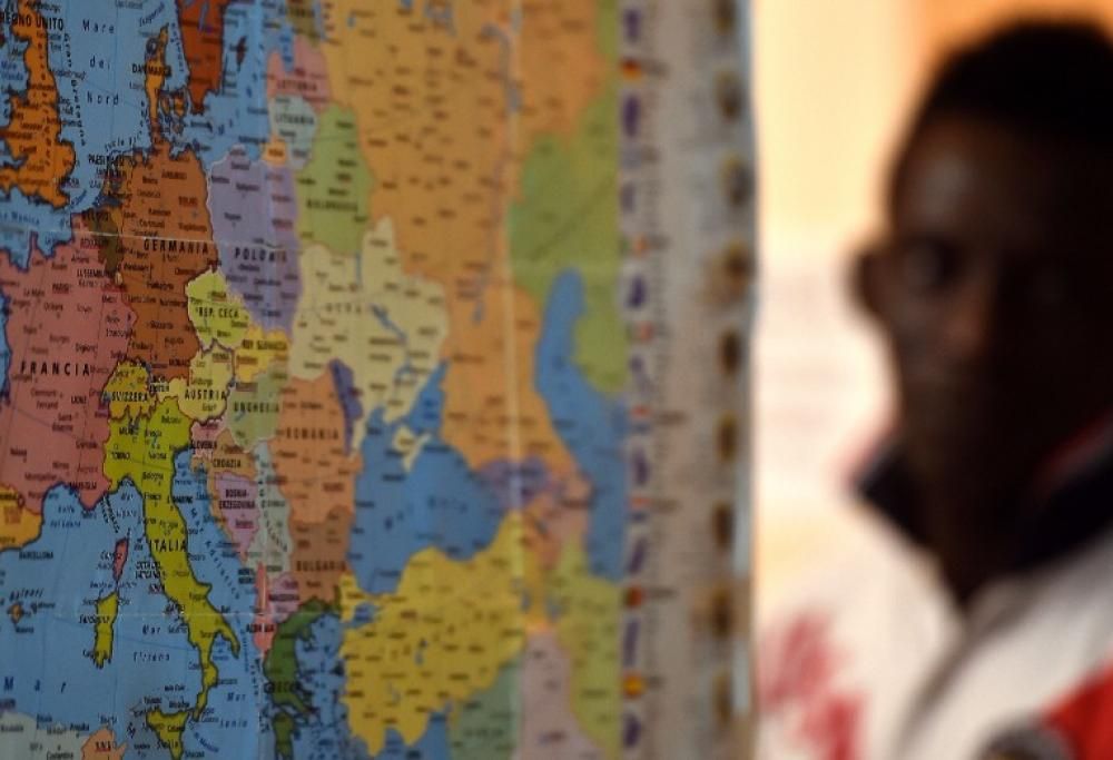 Unschooling. “Niente scuola per i nostri figli, ma viaggi per il mondo”, la scelta della famiglia King