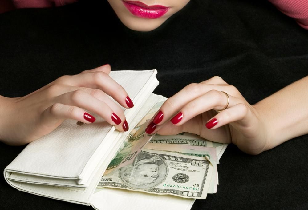 La felicità? Quando la moglie guadagna più del marito!