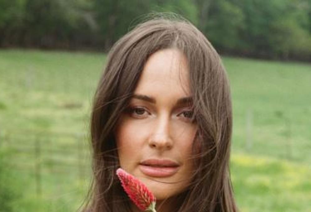Kacey Musgraves: il video di Cardinal