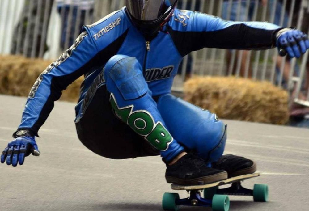 A 140 kilometri orari sullo skateboard. Il record di Kyle Wester