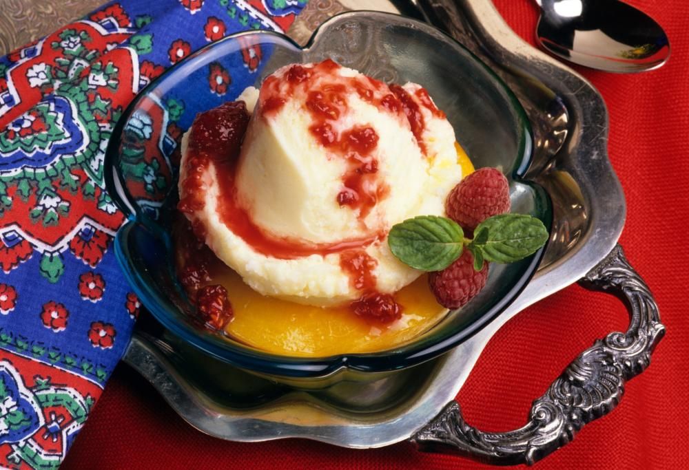 La bellissima storia della cantante, del famoso chef e della golosa pesca che divenne celebre