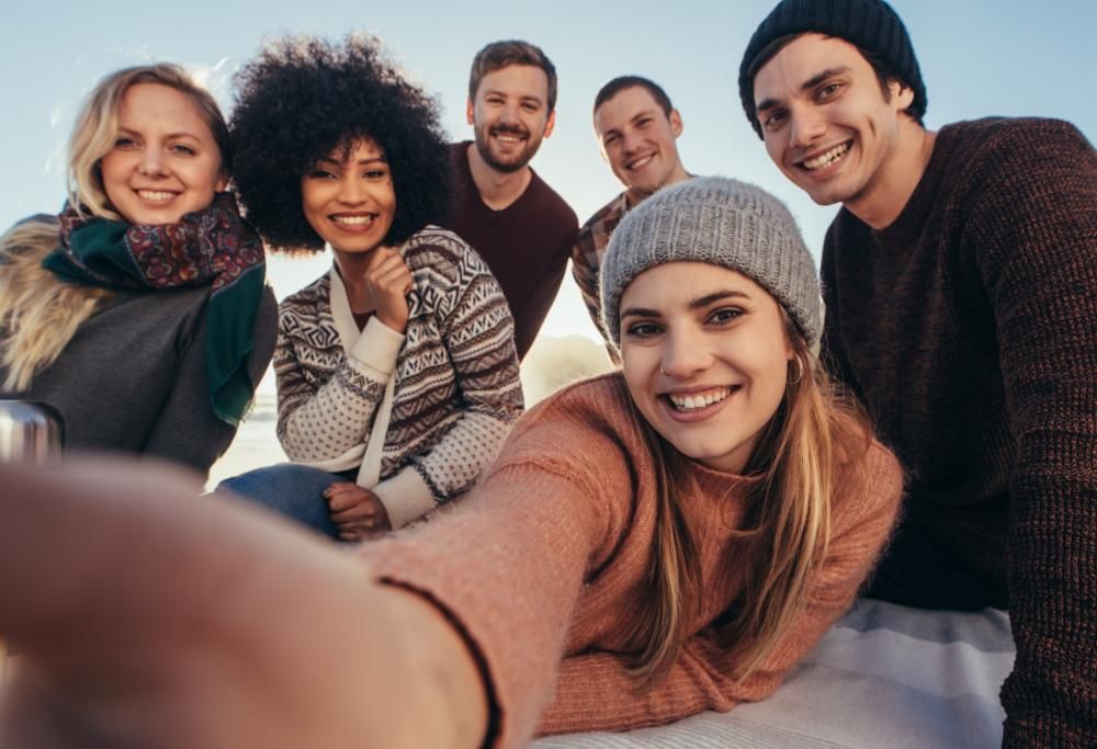 Una lunga amicizia è un tesoro da conservare (e fa bene alla salute)