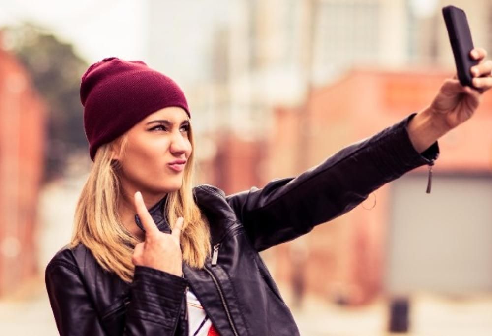 Mal di selfie. Sei persone ricoverate in India a causa dei selfie