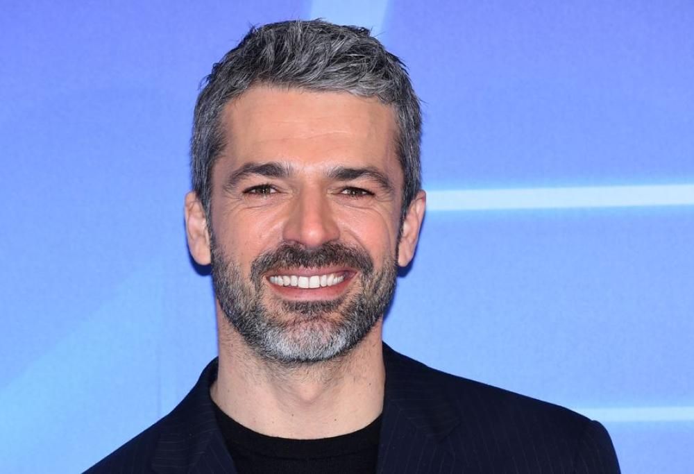 Luca Argentero fa un regalo speciale a un fan in difficoltà