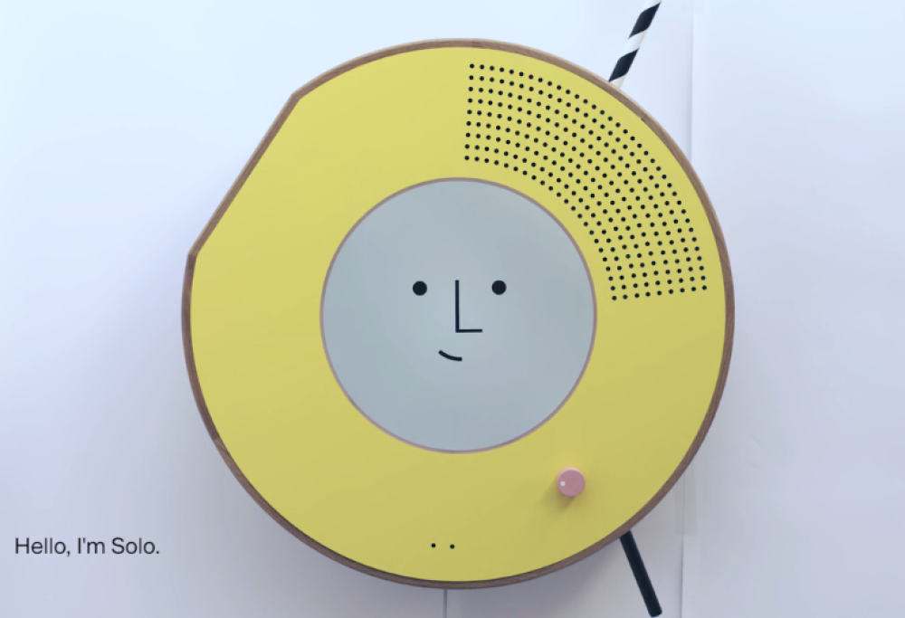 La radio che sceglie la musica interpretando le espressioni facciali di chi la guarda