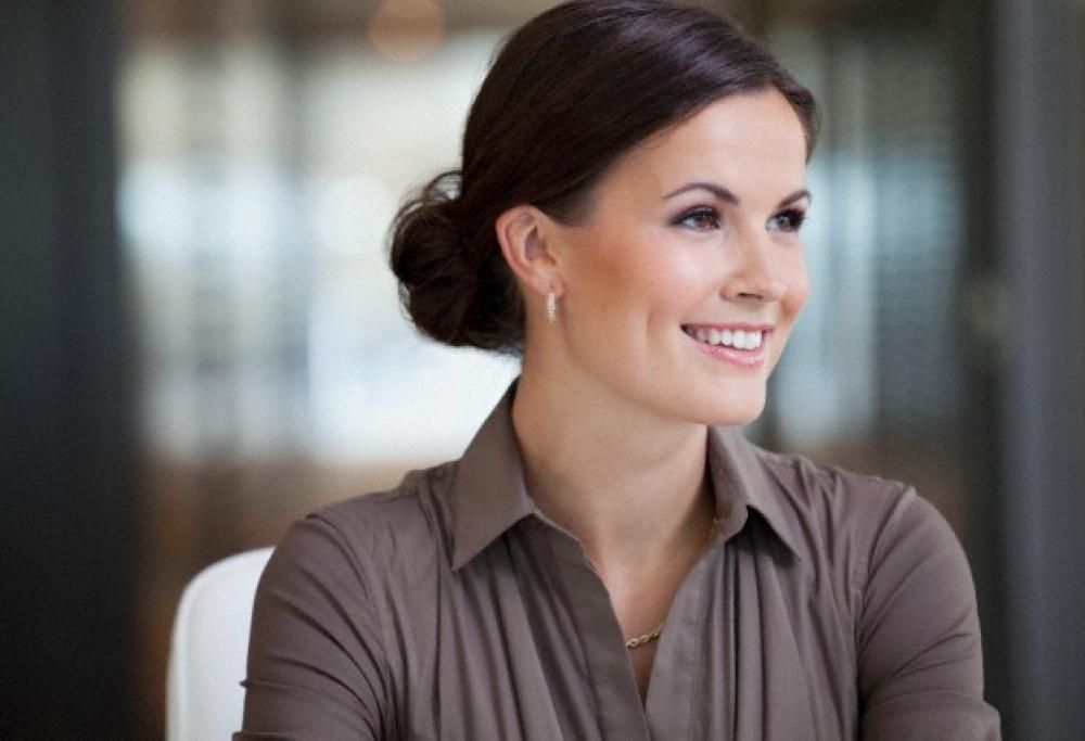 3 acconciature perfette per un appuntamento di lavoro