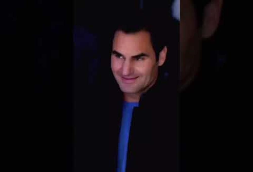 Roger Federer si commuove fino alle lacrime ascoltando Bocelli: il video
