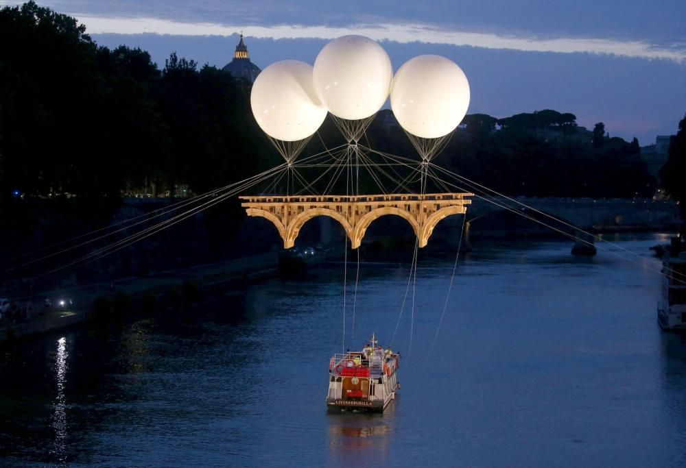 La musica di Paolo Fresu e l’incredibile costruzione di Olivier Grossetête: Roma saluta il ponte Farnese