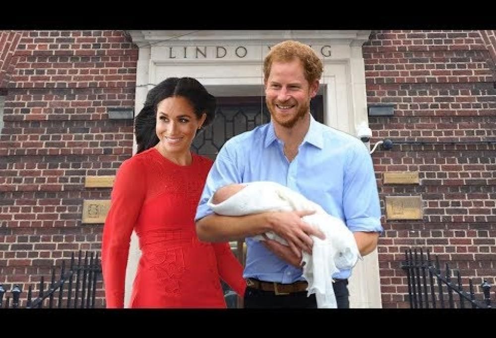 Meghan ed Harry: ecco come congratularsi con loro per l’arrivo di Baby Sussex. E magari…