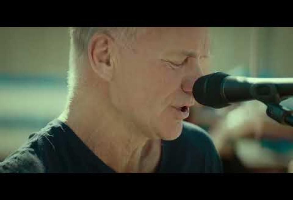 Sting: finalmente il video del suo concerto nel carcere di Secondigliano