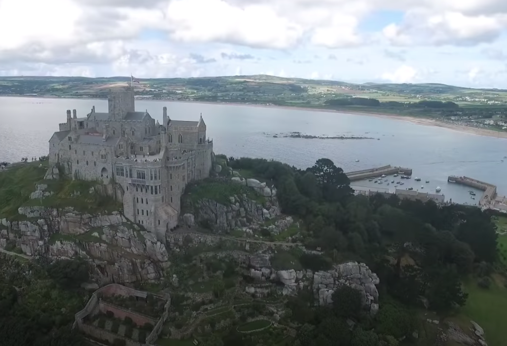 Il lavoro dei sogni in questo magnifico castello da fiaba
