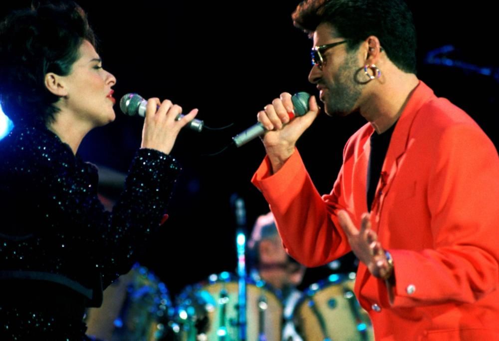 Freddie Mercury: il leggendario concerto tributo di Wembley in streaming per beneficenza