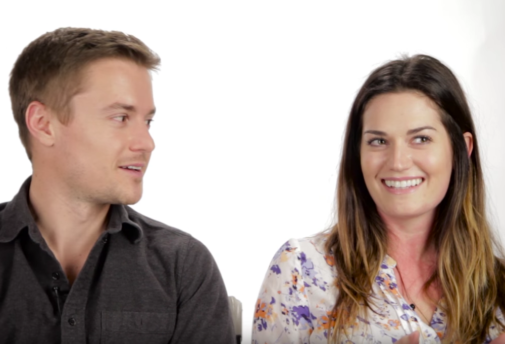 Ecco cosa succede a una coppia che smette per un mese di mandarsi messaggi con il telefonino