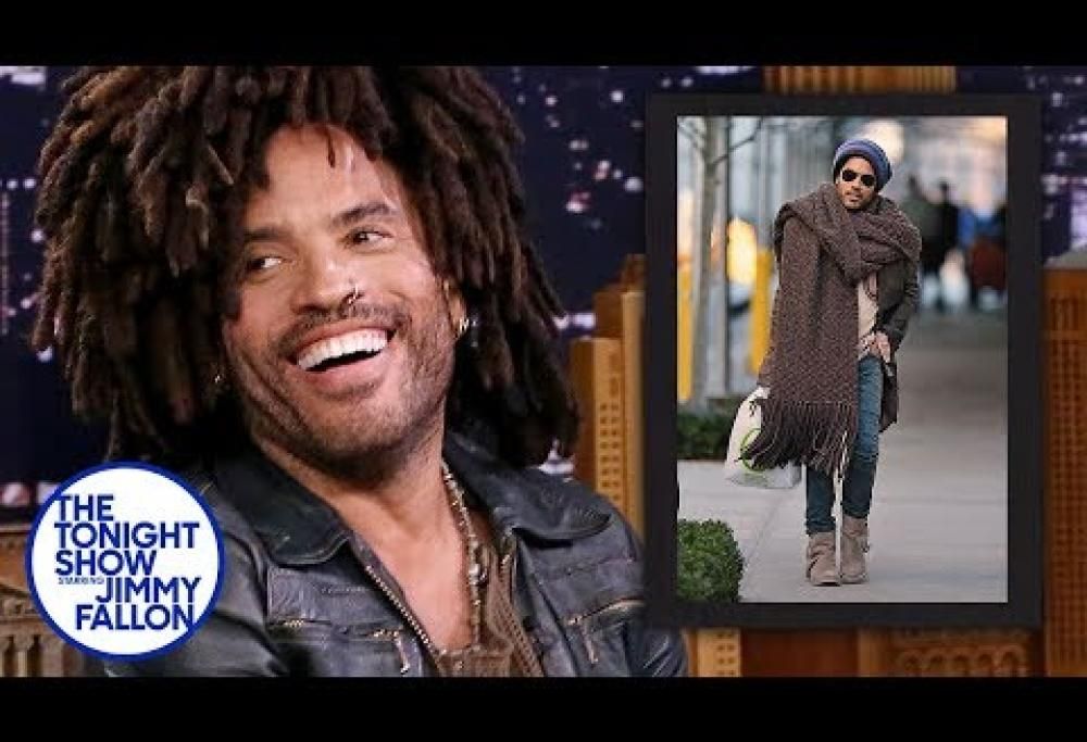 Lenny Kravitz e la sua sciarpa gigante: «Mi perseguita!»