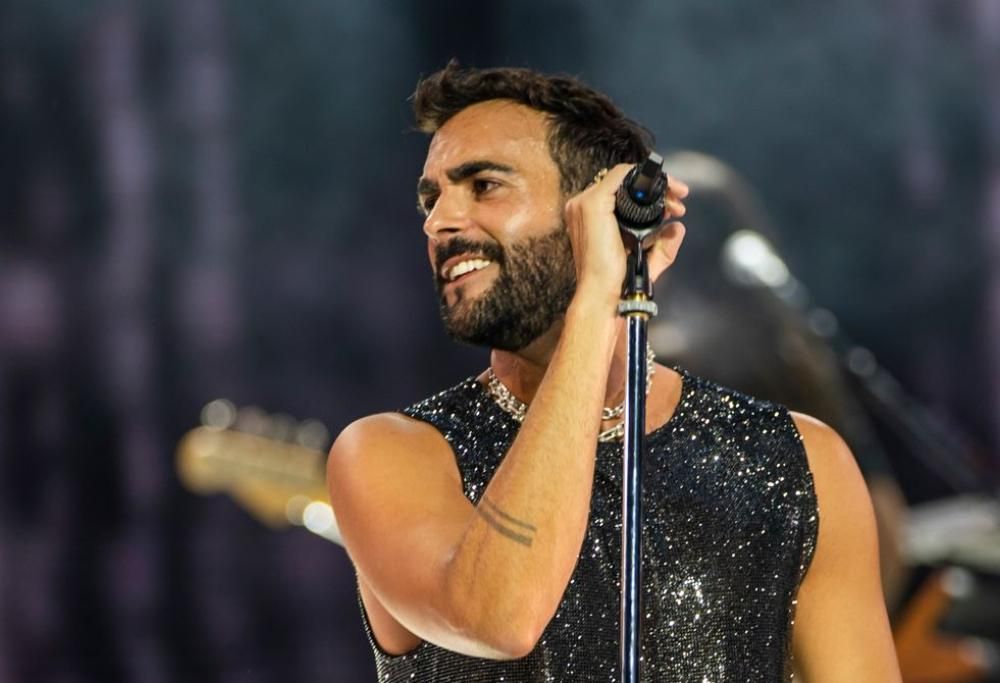 Marco Mengoni canta La dernière chanson: il video live