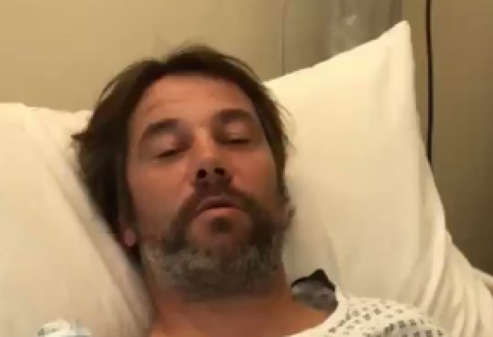 Jamiroquai: Jay Kay condivide il video dal suo letto d’ospedale