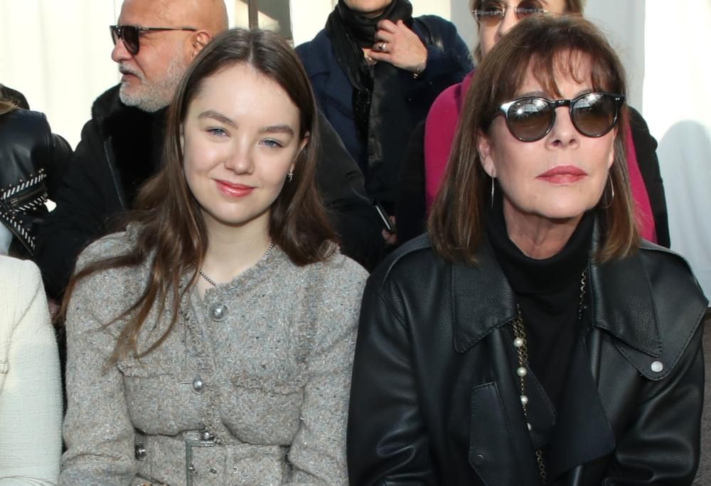 Charlotte Casiraghi dirada le uscite. Così a Parigi ad attirare gli sguardi sono Alexandra di Hannover e Beatrice Borromeo