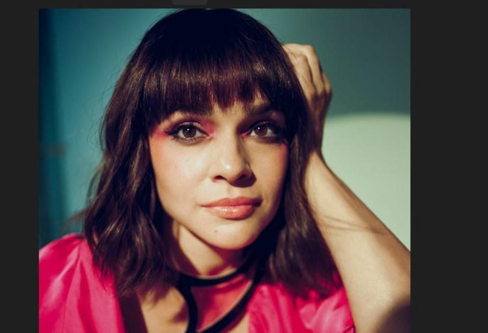 Norah Jones suona il piano nella stazione di St Pancras: il video