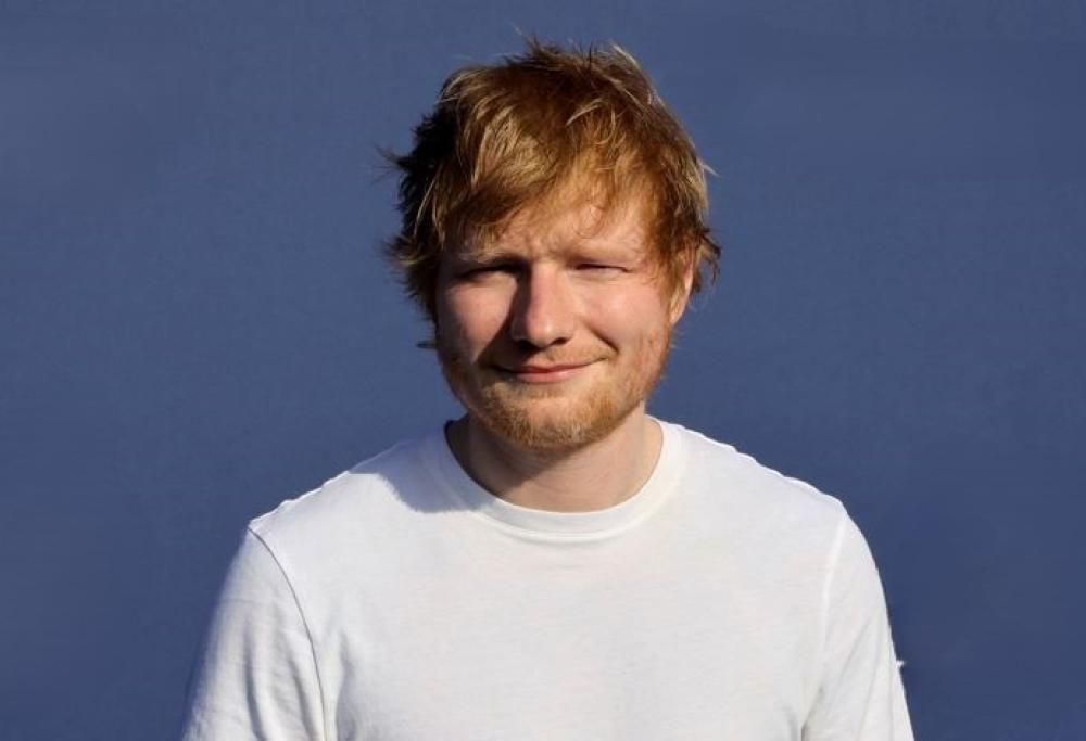 Ed Sheeran è il primo artista occidentale a suonare in Bhutan: il video