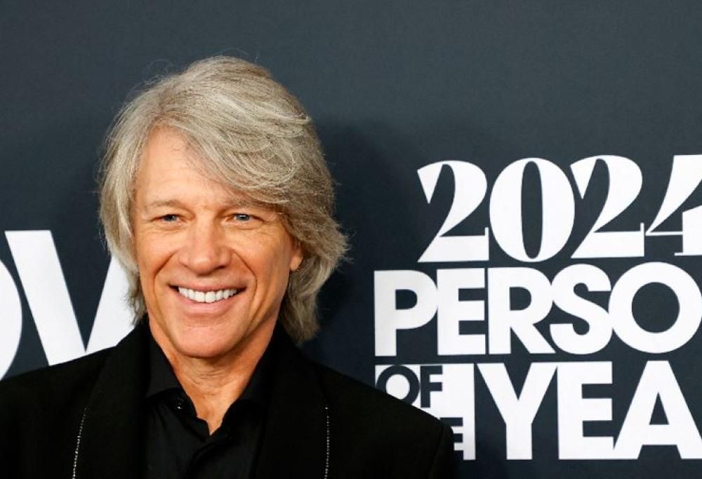 Jon Bon Jovi salva una donna che tentava di suicidarsi: il video