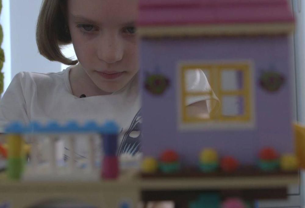 Sienna, la bambina che a 9 anni diventa una piccola designer Lego