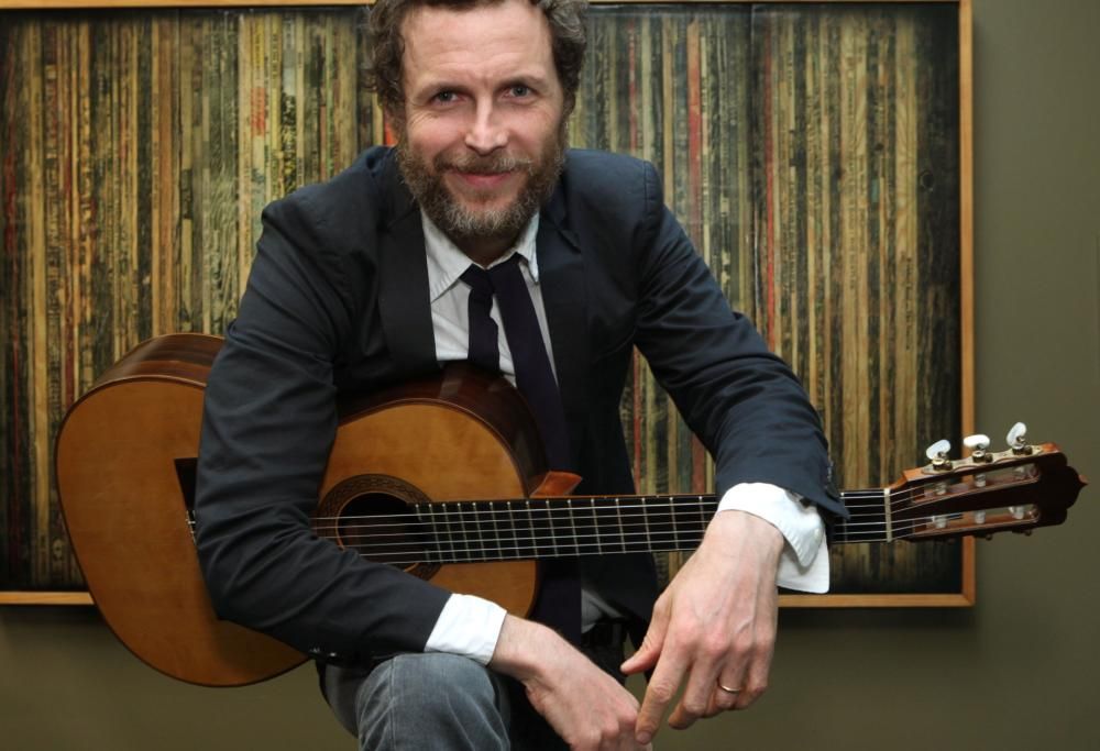 Jovanotti: guarda la sua cover di Una città per cantare