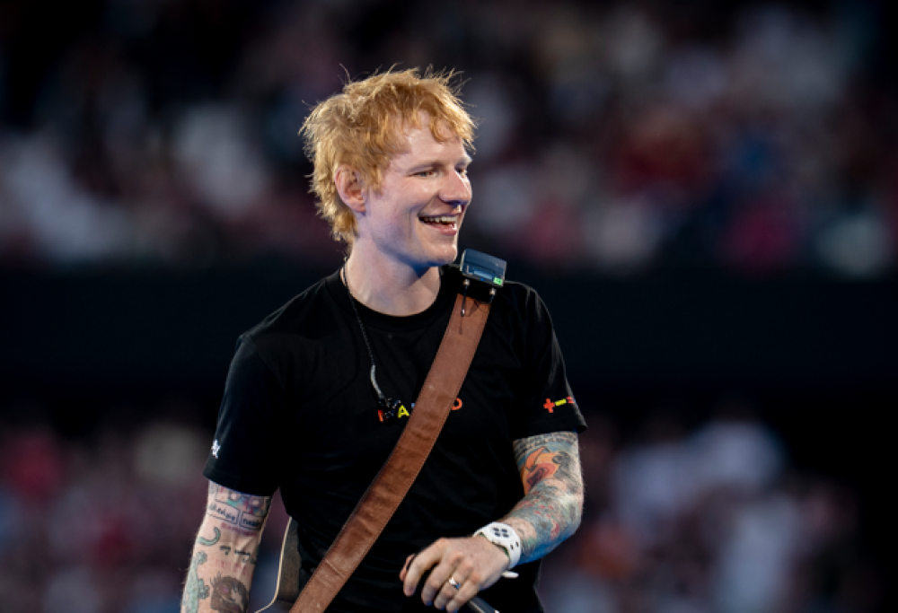 Ed Sheeran suona Piccola Stella con Ultimo. Il video