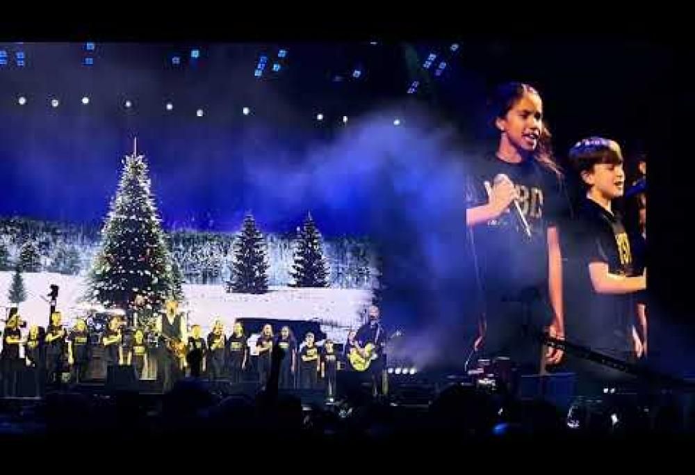 Paul McCartney esegue “Wonderful Christmas Time”: il video