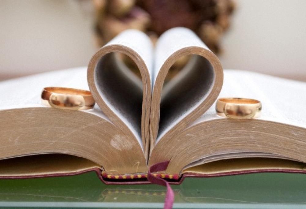 Sogni l’amore? Fallo con questi splendidi libri!