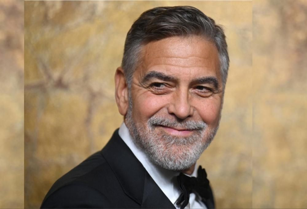 George Clooney: la festa di compleanno sul set in Italia. Il video