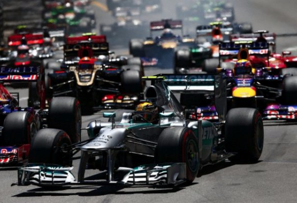 Cosa vuol dire raccontare il GP dalla cabina a bordo pista