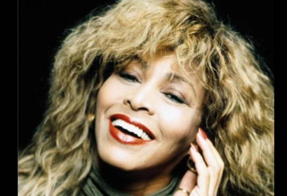 Tina Turner: guarda il video di Something Beautiful (2023 Version)