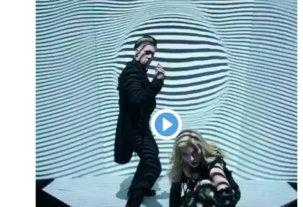Madonna si scatena in un ballo hot al Met Ball: il video