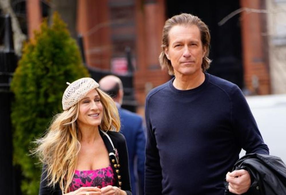 Sarah Jessica Parker nel primo video di And Just Like That 2: ed è polemica