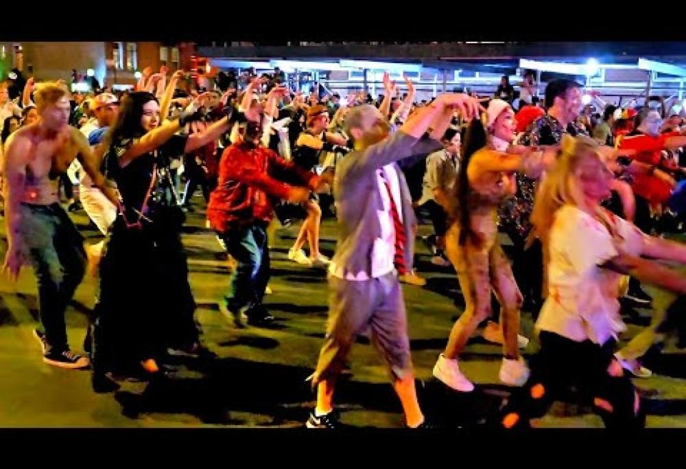 Oltre 100 ballerini sulle note di Thriller di Michael Jackson: il video