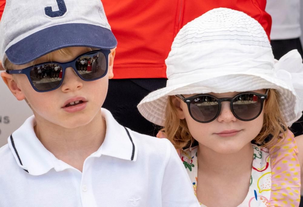 I gemellini Jacques e Gabriella come il papà, Principe Alberto: le foto