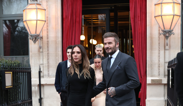 Victoria Beckham diventa Cavaliere dell’Ordine delle Arti e delle Lettere