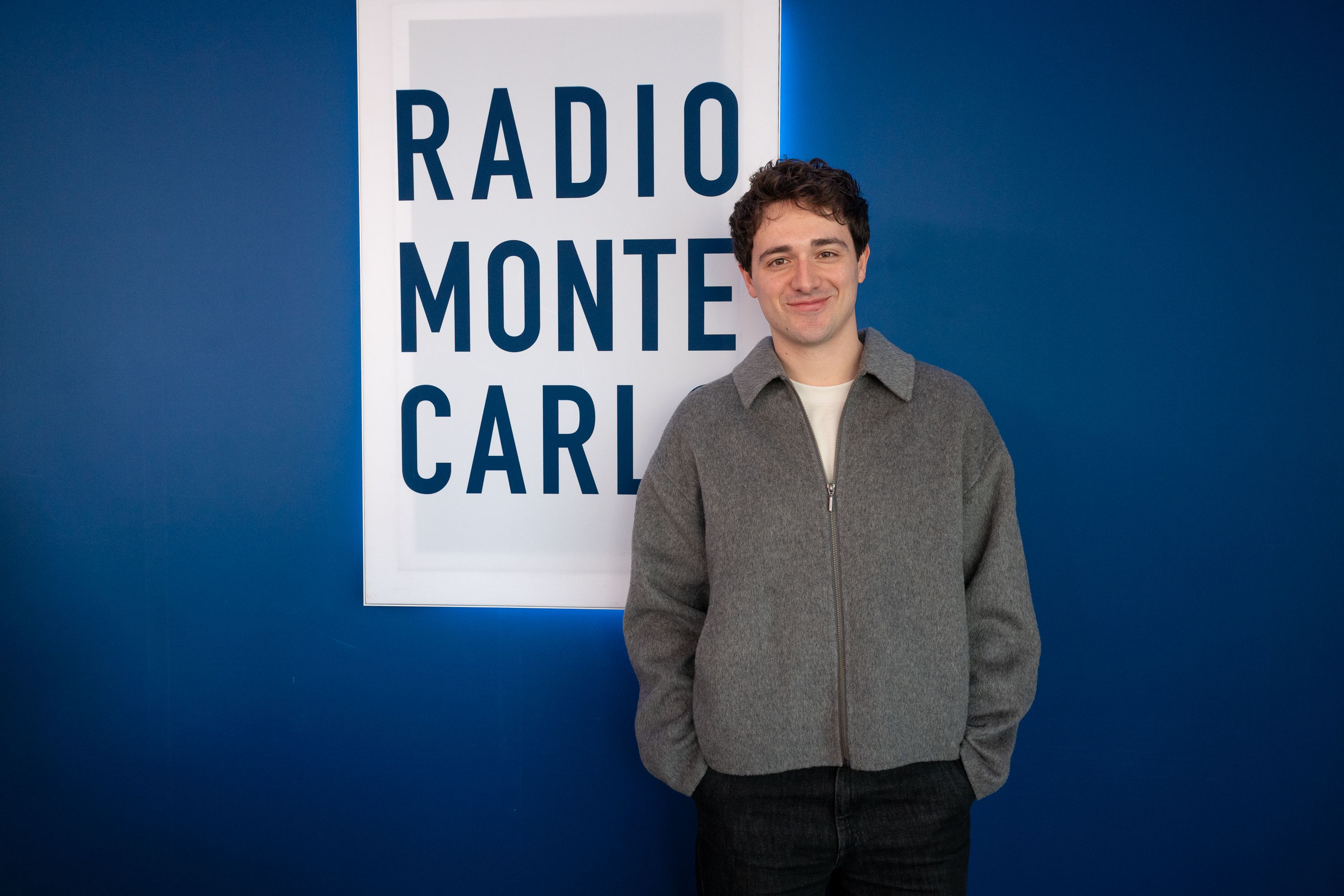 Tommaso Cassissa ospite di Radio Monte Carlo: le foto più belle